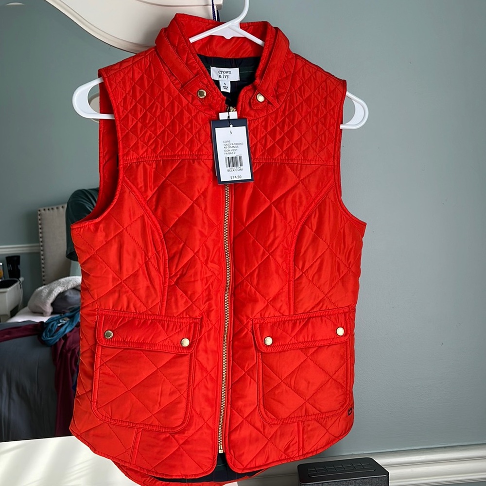BRAND NEW CROWN & IVY ORANGE VEST